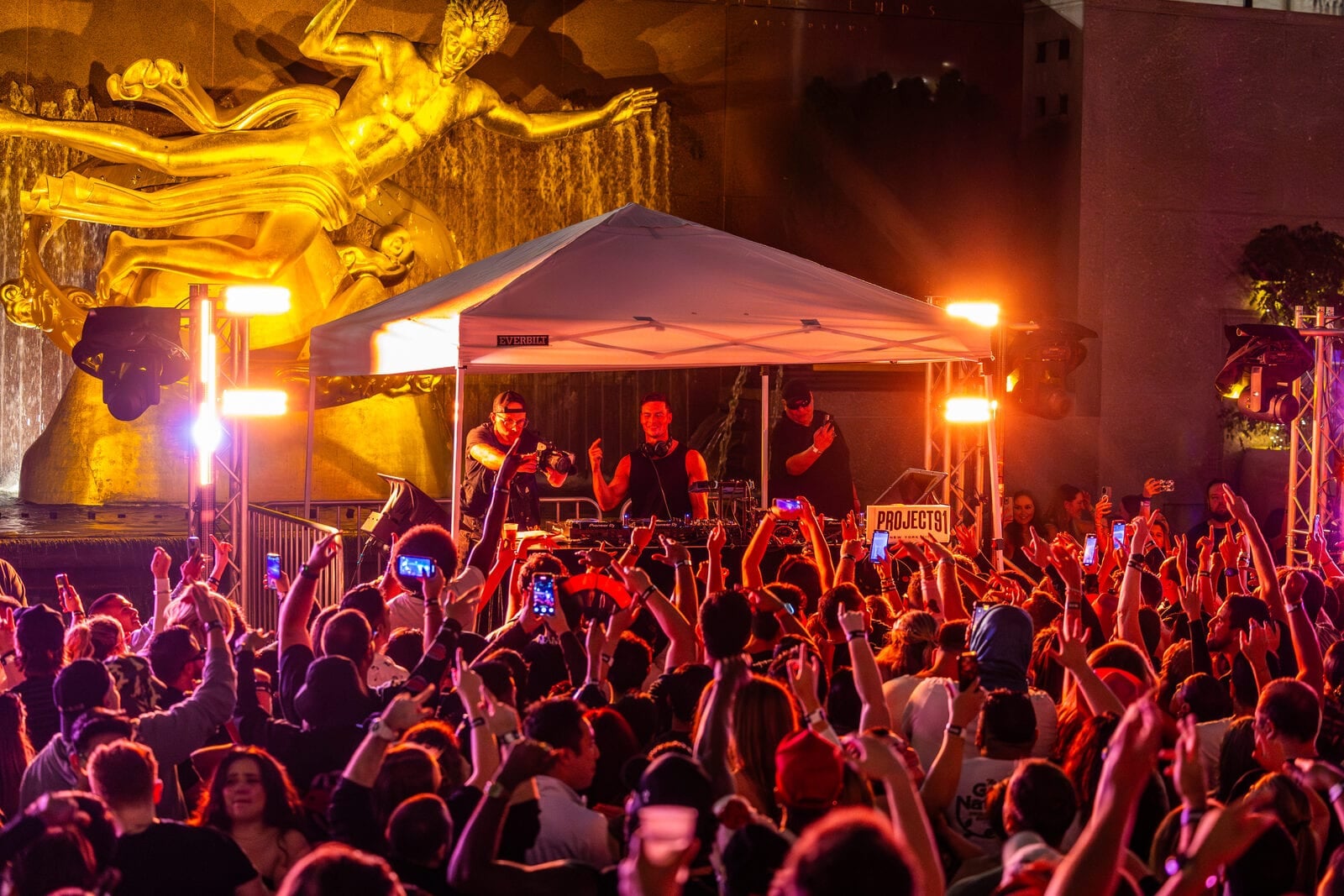 A Midtown Landmark Turned Into An Open-Air Dance Floor.